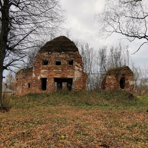 Никольский храм села Заполье Старожиловского района