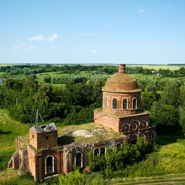 Церковь Троицы Живоначальной села Байдики Захаровского района